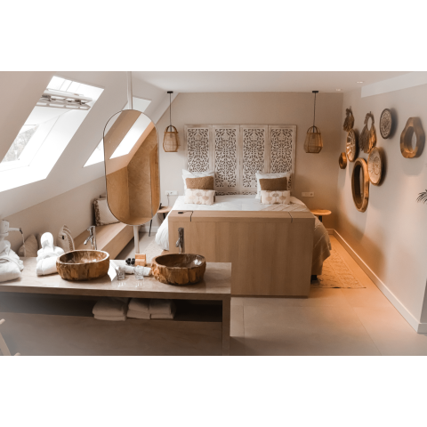 Van der Valk - Zen Suite by Dorbien Beds